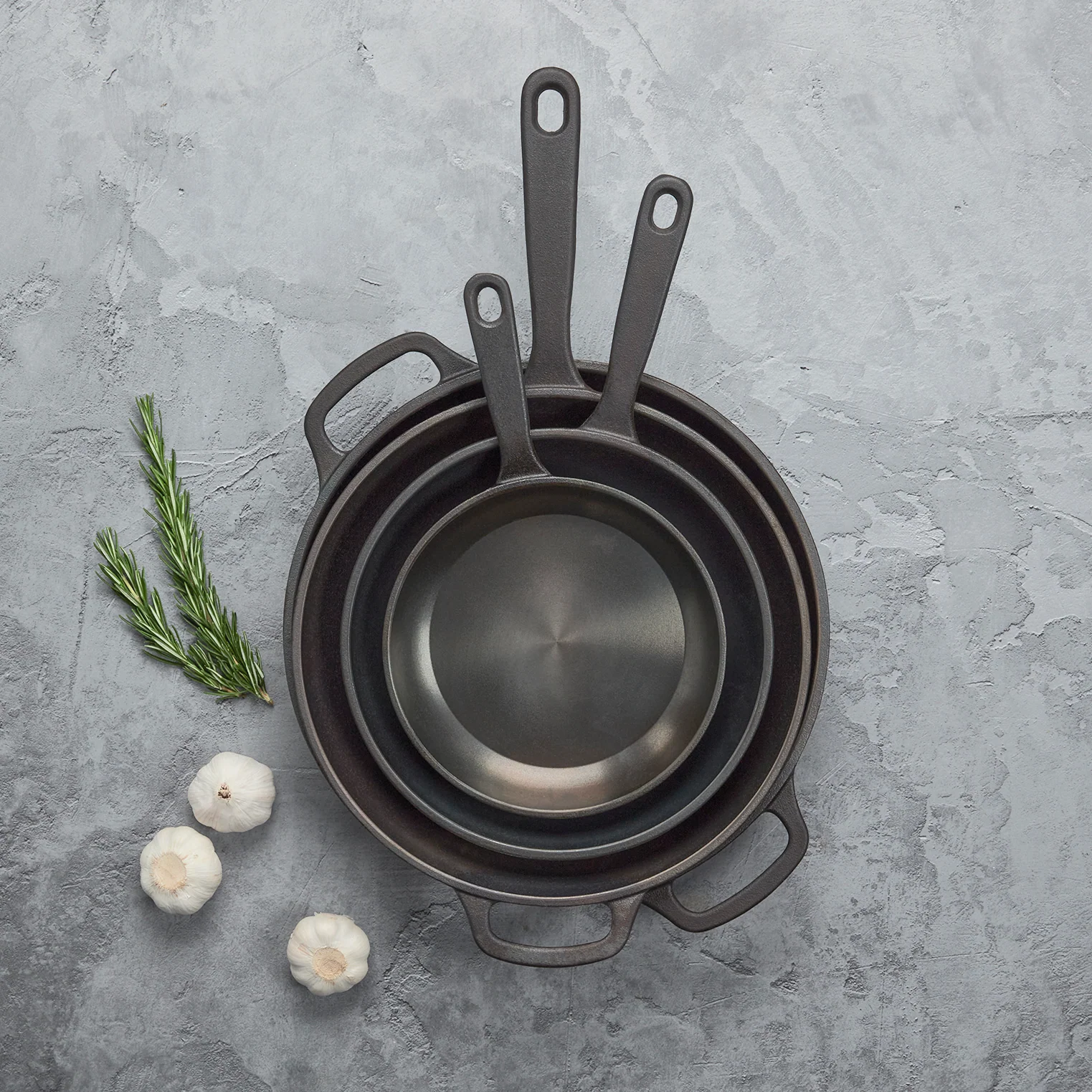 10" Smooth Cast Round Pre-Seasoned Cast Iron Skillet Fry Pan - Image 4