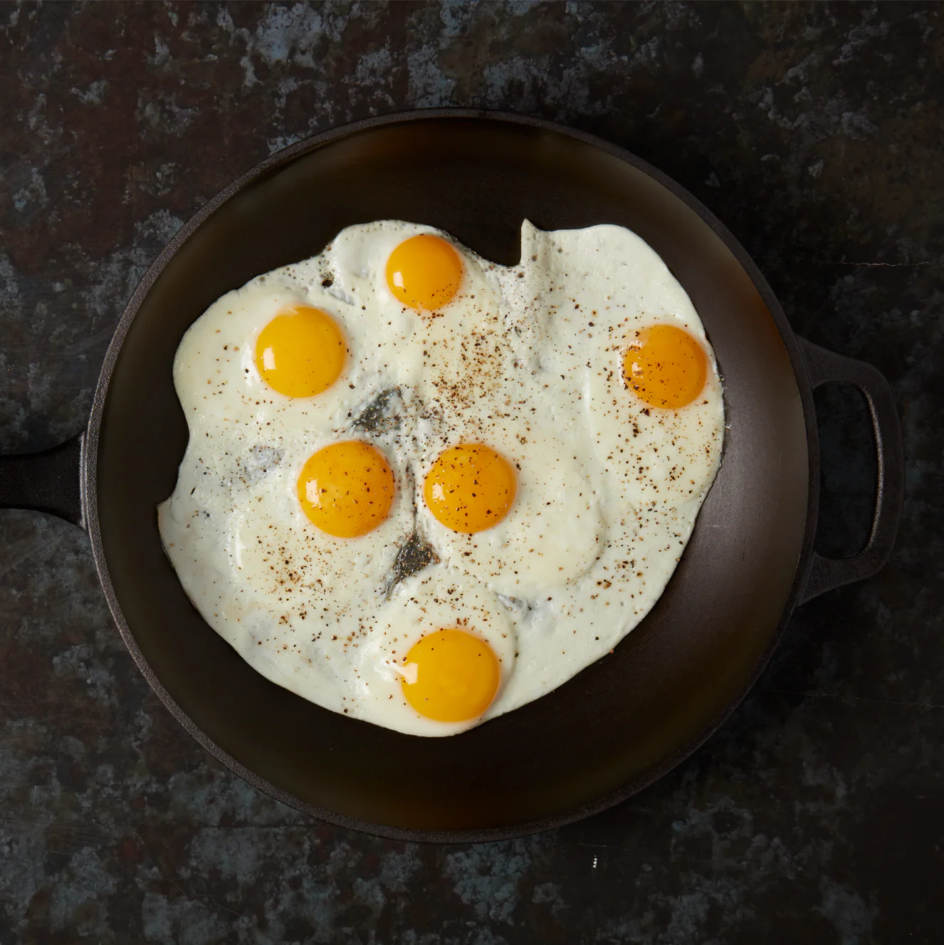 12" Smooth Cast Round Pre-Seasoned Cast Iron Skillet Fry Pan - Image 3