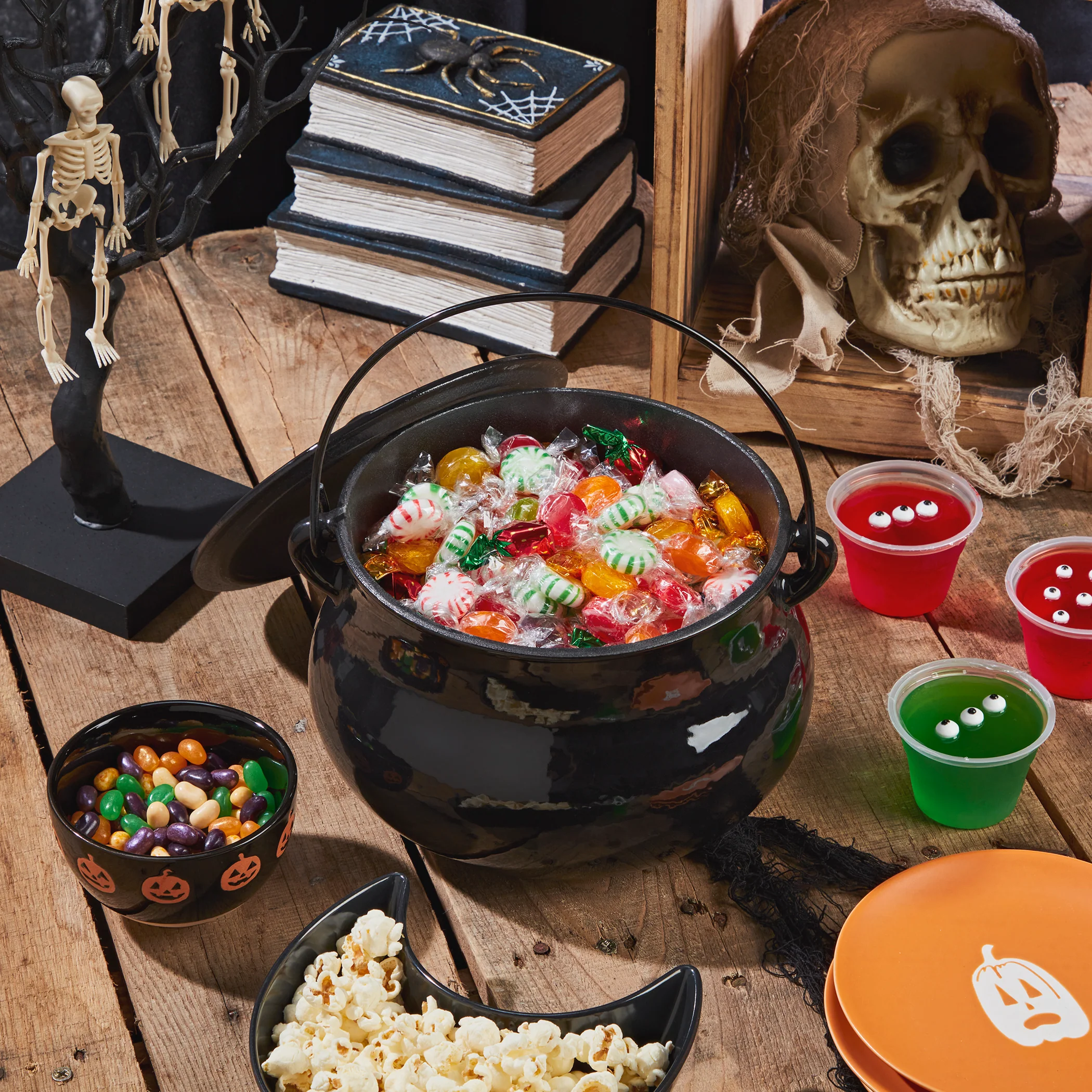 4-Quart Glossy Enameled Cast Iron Cauldron Pot with Handle - Image 4