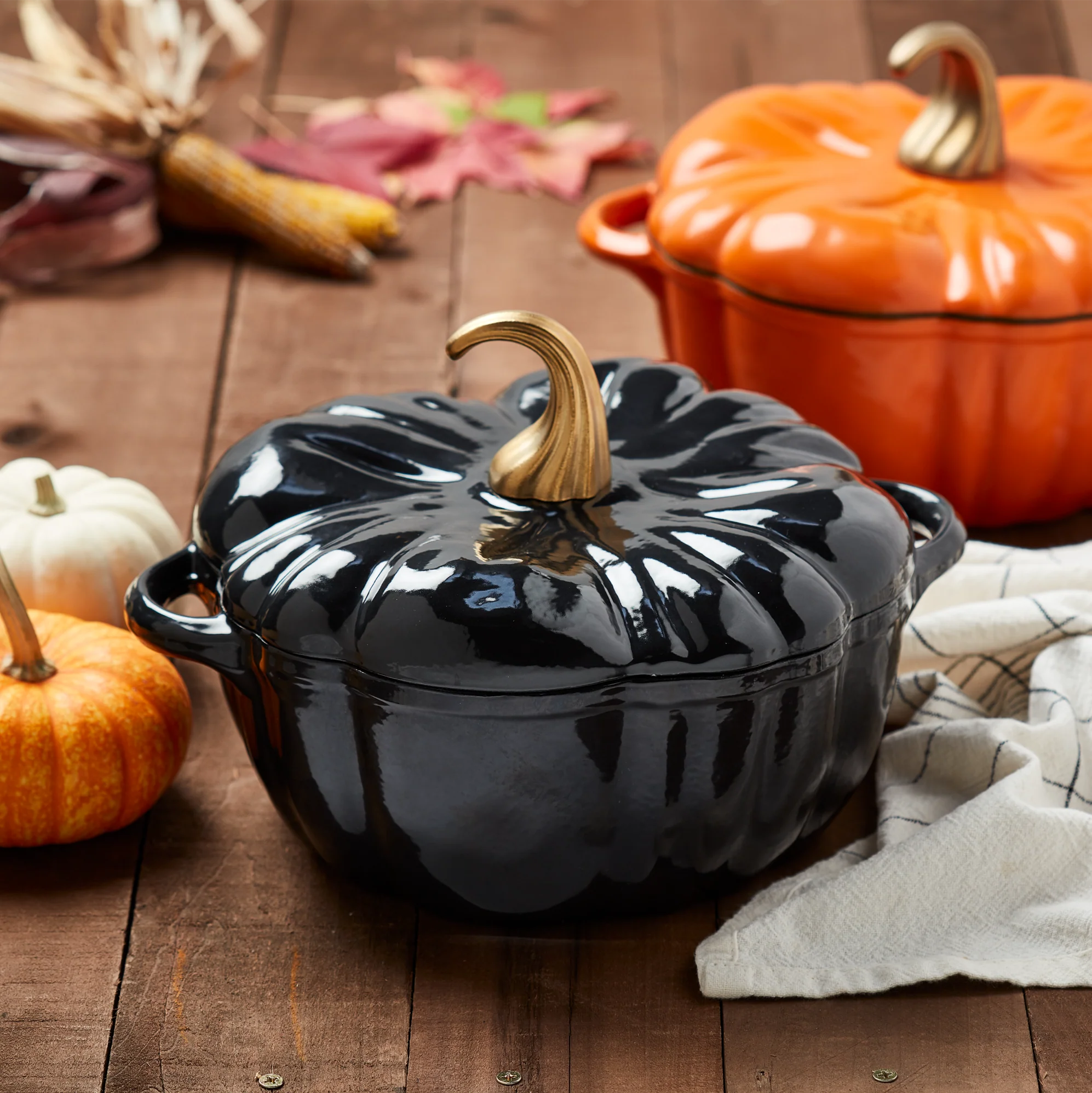 2-Quart / 4-Quart Enameled Cast Iron Pumpkin Dutch Ovens, Black - Image 3