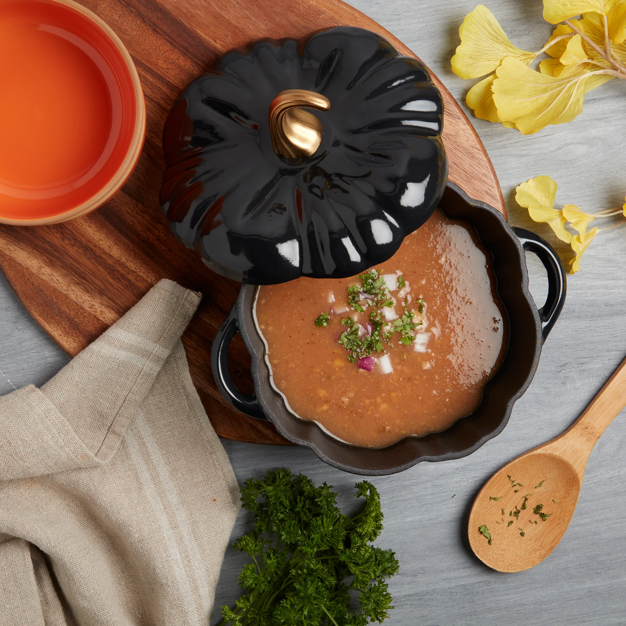 2-Quart / 4-Quart Enameled Cast Iron Pumpkin Dutch Ovens, Black - Image 6