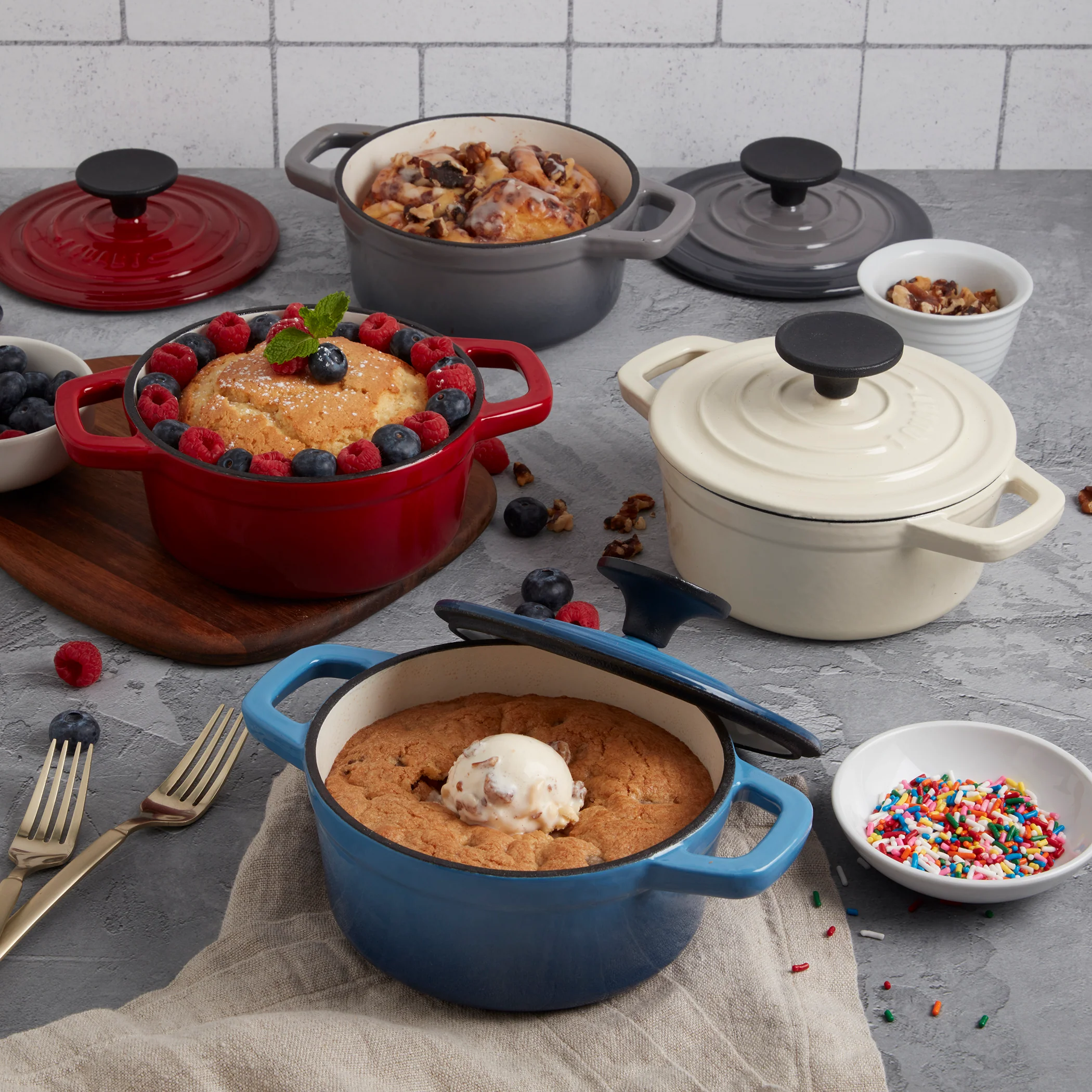5-Quart Enameled Cast Iron Dutch Oven, White - Image 4