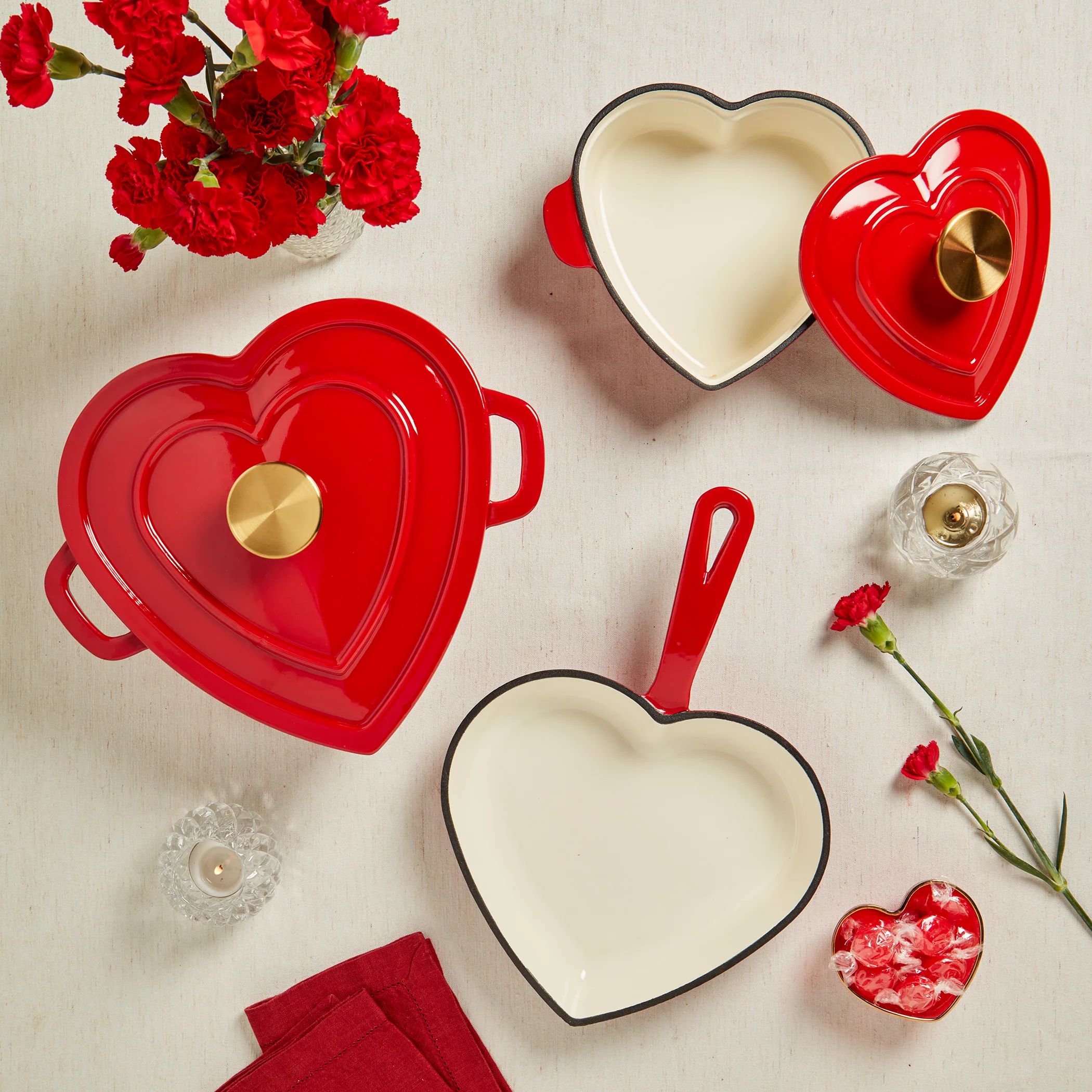 9” Enameled Cast Iron Heart-Shaped Skillet Fry Pan, Red - Image 5
